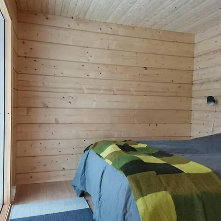 Spacious For 8 With Sauna Apartman